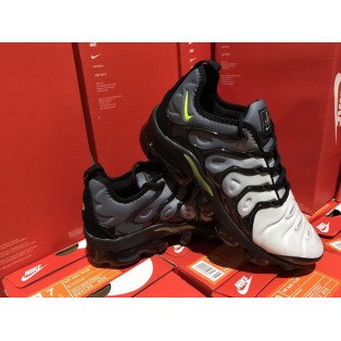 Nike Air Vapormax Plus Grey 2018 Homme et Femme sneakers chaussures de sport Pas Cher