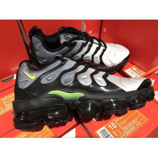 Nike Air Vapormax Plus Grey 2018 Homme et Femme sneakers chaussures de sport Pas Cher