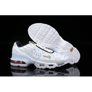 Baskets des Nike Air Max Plus Tuned/TN3 2019 Blanc/Bleu/Rouge Pour Homme Livraison Gratuit