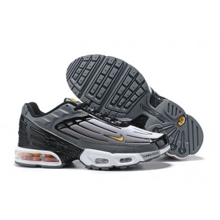 Baskets des Nike Air Max Plus Tuned/TN3 2019 Gris/Noir Pour Homme Livraison Gratuit