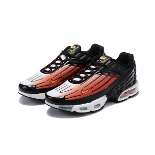 Baskets des Nike Air Max Plus Tuned/TN3 2019 Noir/Rouge Pour Homme Livraison Gratuit