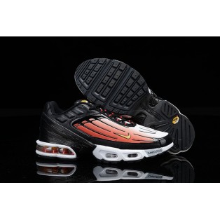 Baskets des Nike Air Max Plus Tuned/TN3 2019 Noir/Rouge Pour Homme Livraison Gratuit