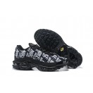 Chaussure Nike Air Max Plus TN SE Nike Logo Noir Blanc 815994-007 Pour Homme