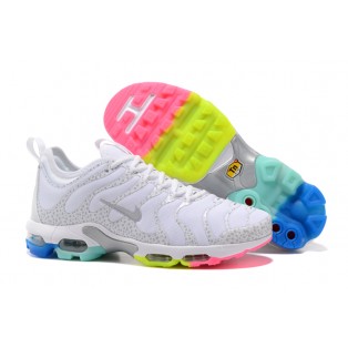 Chaussures de Baskets Nike Air Max Tuned/Tn Plus Ultra amouflage Femme Blanche rose bleu 881560-437