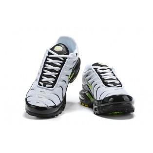 Nike Air Max Plus Tn Requin/Tuned Chaussures Pour Homme Blanc Noir Vert AJ2013-100