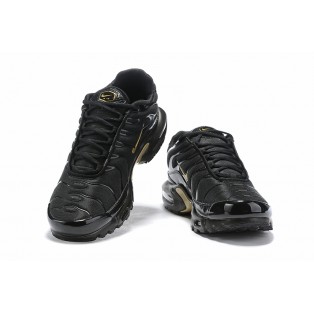 Nike Air Max Plus Tn Requin/Tuned Chaussures Pour Homme Noir Doré Nike Logo 852630-001
