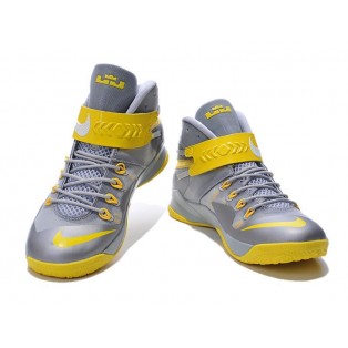 Nike Zoom LeBron Soldier 8/VIII 2015 Chaussure de Basket-ball Nouvelle pour Homme Argent Jaune 653642-200